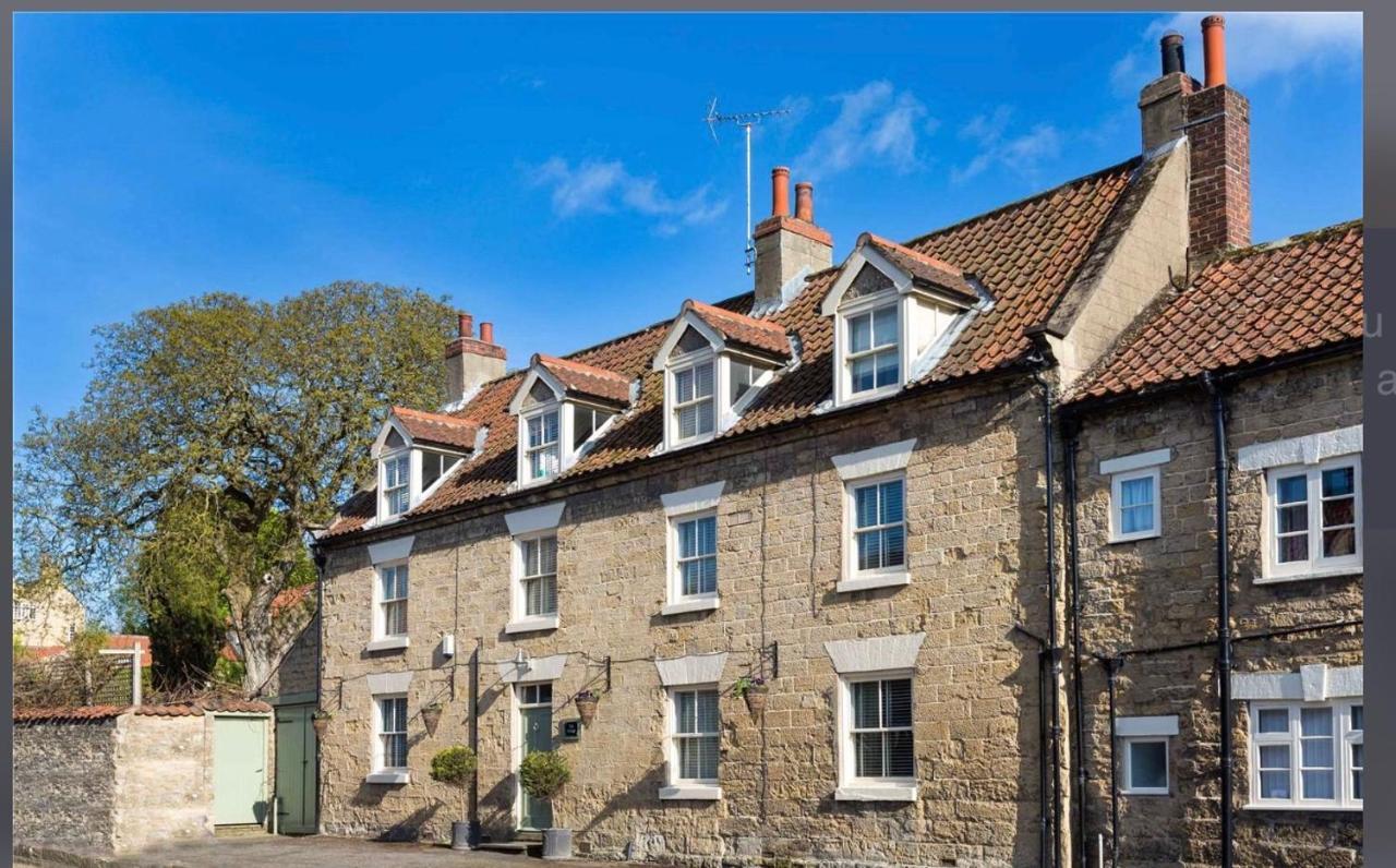 The Grange * Thornton Dale